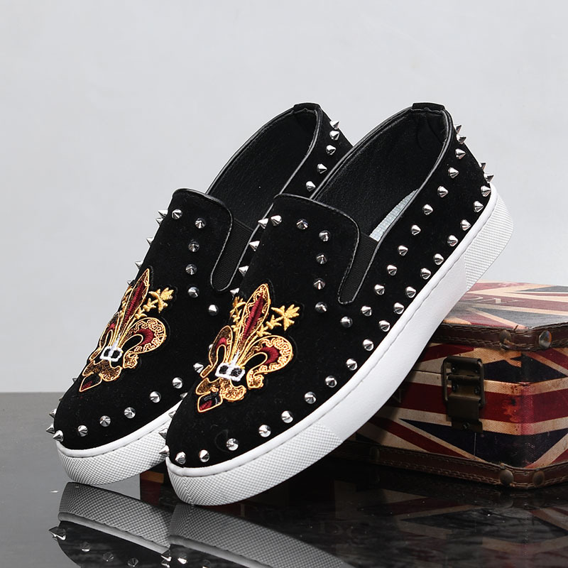 Suede Loafers Men - Sepatu Loafer Hitam Rivets Embroidery Coiffeur